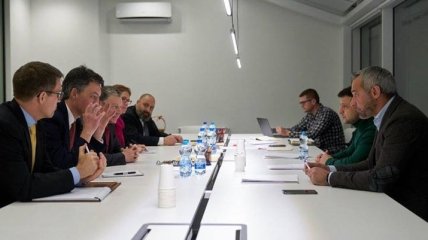 Волкер - о делегации США на инаугаурции Зеленского и диалоге о Донбассе