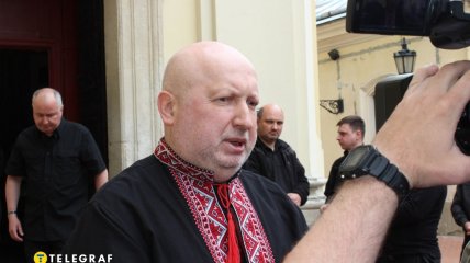 Александр Турчинов на похоронах Степана Кубива во Львове