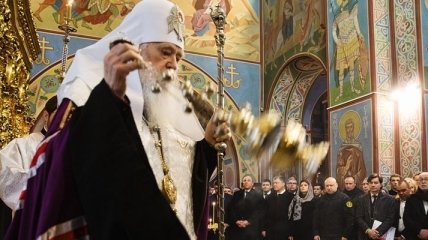 Президент Украины поблагодарил Филарета за участие в создании новой Церкви