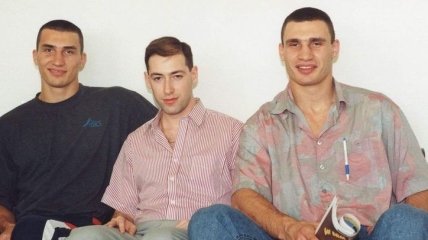 "Ваши братья или охрана?" Гордон улыбнул украинцев архивными фото с молодыми Кличко