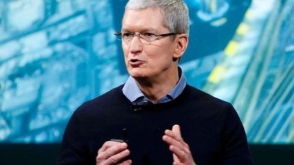 Глава Apple пообещал снизить цены на iPhone за пределами США