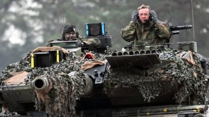 Борис Пісторіус на танку Leopard