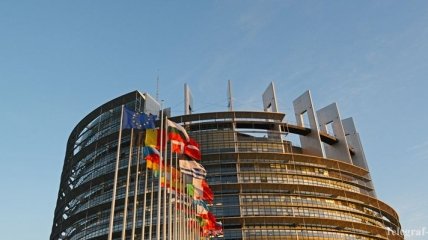 Резолюция: Европарламент поддерживает отмену виз для украинцев