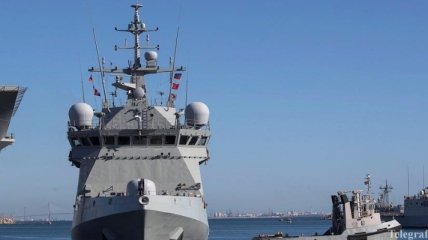 Мигрантов с побережья Италии заберет военный корабль Испании