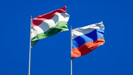 Флаги Венгрии и россии