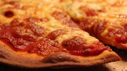 В США мусульманин подал иск на $100 миллионов из-за пиццы со свининой