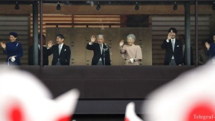 Император Японии выступил с последним обращением