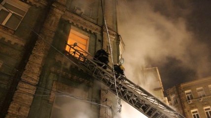 Пожар в центре Киеве ликвидирован: 1 человек погиб, 3 в больнице