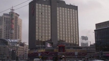В Киеве неизвестные пытались захватить гостиницу "Лыбидь"