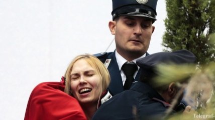 Активистку Femen в Ватикане выпустили из-под ареста