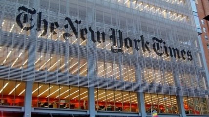 COVID-19 в США: New York Times отвела первую полосу газеты для имен жертв заболевания