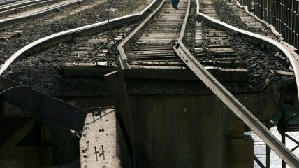 Украина разрушила железнодорожные переходы с РФ