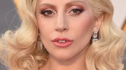 Леди Гага сняла видеоклип в честь умершей тети (Видео)