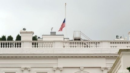 В день похорон Армстронга флаги США будут приспущены во всем мире