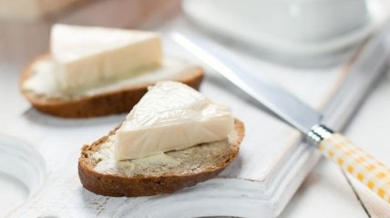 Диетологи рассказали о полезных свойствах плавленого сыра
