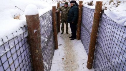 Украина строит укрепления, но их мало, считают СМИ