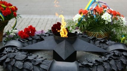 В Украине сегодня в День скорби чтят память жертв Второй мировой войны