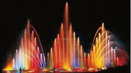 Самый большой в Европе светомузыкальный фонтан открыли в Украине