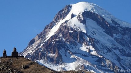 На Казбеке погибла альпинистка, отставшая от группы