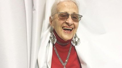 Новая сенсация Instagram: 95-летняя пенсионерка в стильных нарядах (Фото)