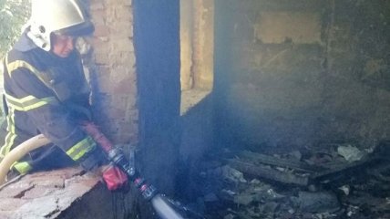 На Полтавщине спасатели ликвидировали пожар в здании