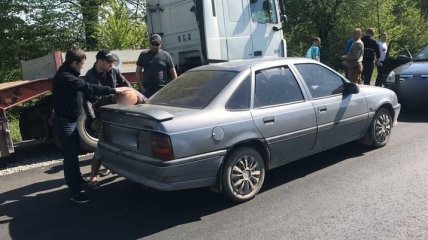 Менее, чем за час: в Ивано-Франковской области разыскали и задержали угонщика автомобиля