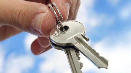 132 сотрудникам СБУ вручили ключи от новых квартир в Киеве