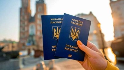 Украинцы смогут въезжать на территорию РФ только по загранпаспортам