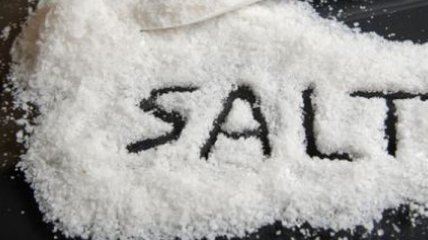 Чем опасно злоупотребление солью?
