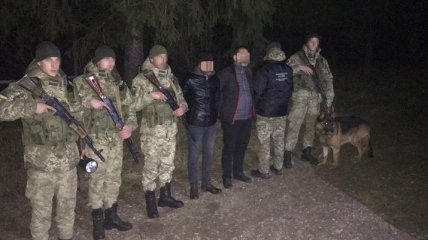 Украинские пограничники задержали двух турецких нелегалов 