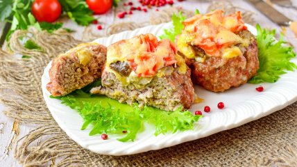 М’ясні гнізда з грибами