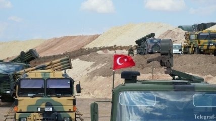 Турция отправляет технику на границу с Сирией