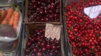 "В ней косточки из бриллиантов": сеть озадачили цены на черешню на украинских рынках