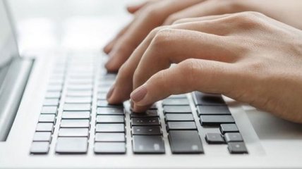 Компьютер научился узнавать пол человека по особенностям использования клавиатуры