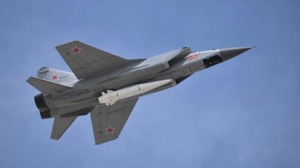МиГ-31К с "Кинжалом"