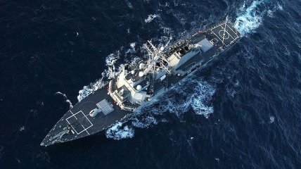 "Дональд Кук" в Черном море тренируется вместе с флотом Румынии