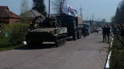 Колонна техники с оружием и сепаратистами покинула город Северск