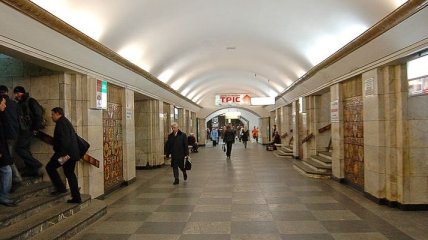 Некоторые станции метро в Киеве сегодня могут закрыть на вход