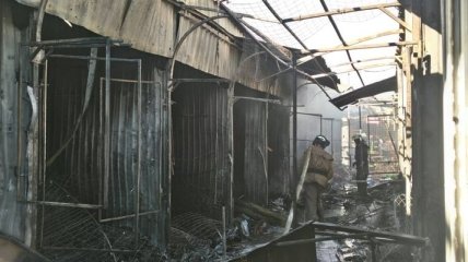 В Славянске сгорел Центральный рынок, есть жертвы