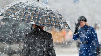 Оттепель, дожди и гололед: прогноз погоды до конца недели