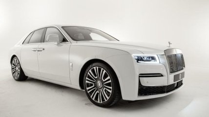 Rolls-Royce представил новый люксовый седан Ghost (Фото)