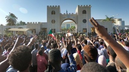 Протесты в Судане: За выходные власти задержали около 2,5 тыс. человек