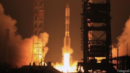 Спутник "Ямал-402" вывели на геостационарную орбиту