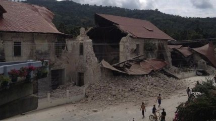 На Филиппинах погибли 107 человек в результате мощного землетрясения