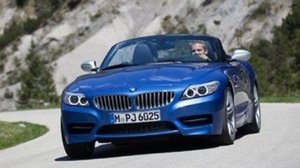 BMW окрасила кабриолет Z4 в новый цвет