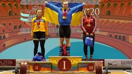 Українка Ірина Деха виборола "золото" Кубка світу з важкої атлетики