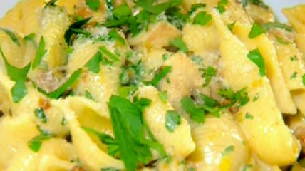 Макароны с панчеттой и грибами