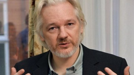 Основатель WikiLeaks Джулиан Ассанж получил гражданство Эквадора