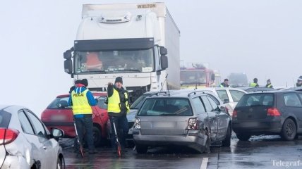 В Польше столкнулись 25 авто, пострадали по меньшей мере 5 человек