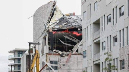 В Бельгии рухнуло здание начальной школы, есть погибшие (фото, видео)